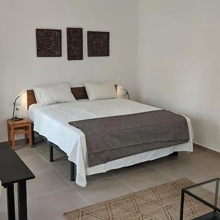 2-person Studio, Private Splash Pool, 5 Min