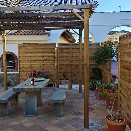 Chalet 2-person Studio, Private Splash Pool, 5 Min *