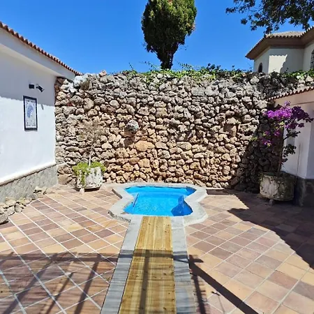 2-person Studio, Private Splash Pool, 5 Min * Novo Sancti Petri